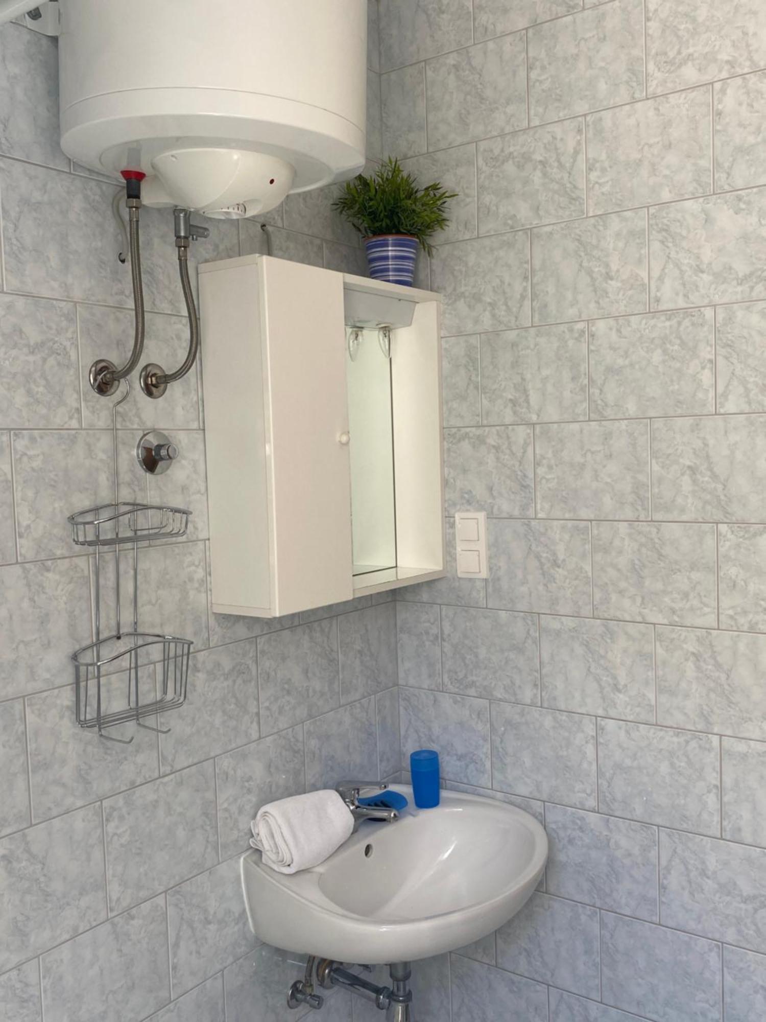 Domora Apartment