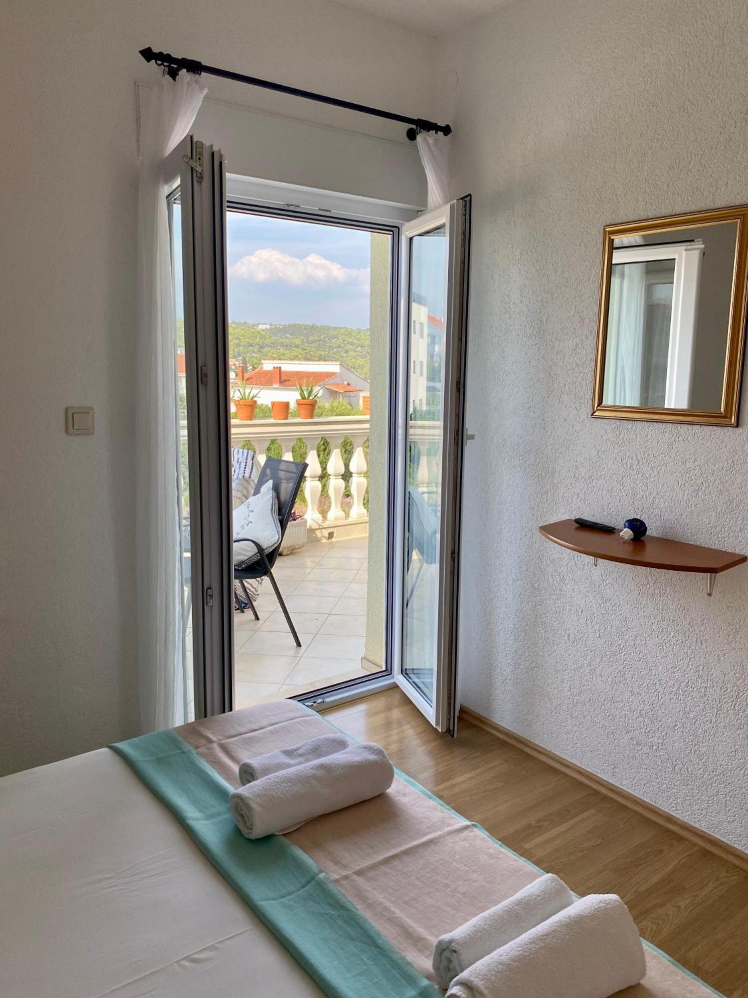 Domora Apartment *