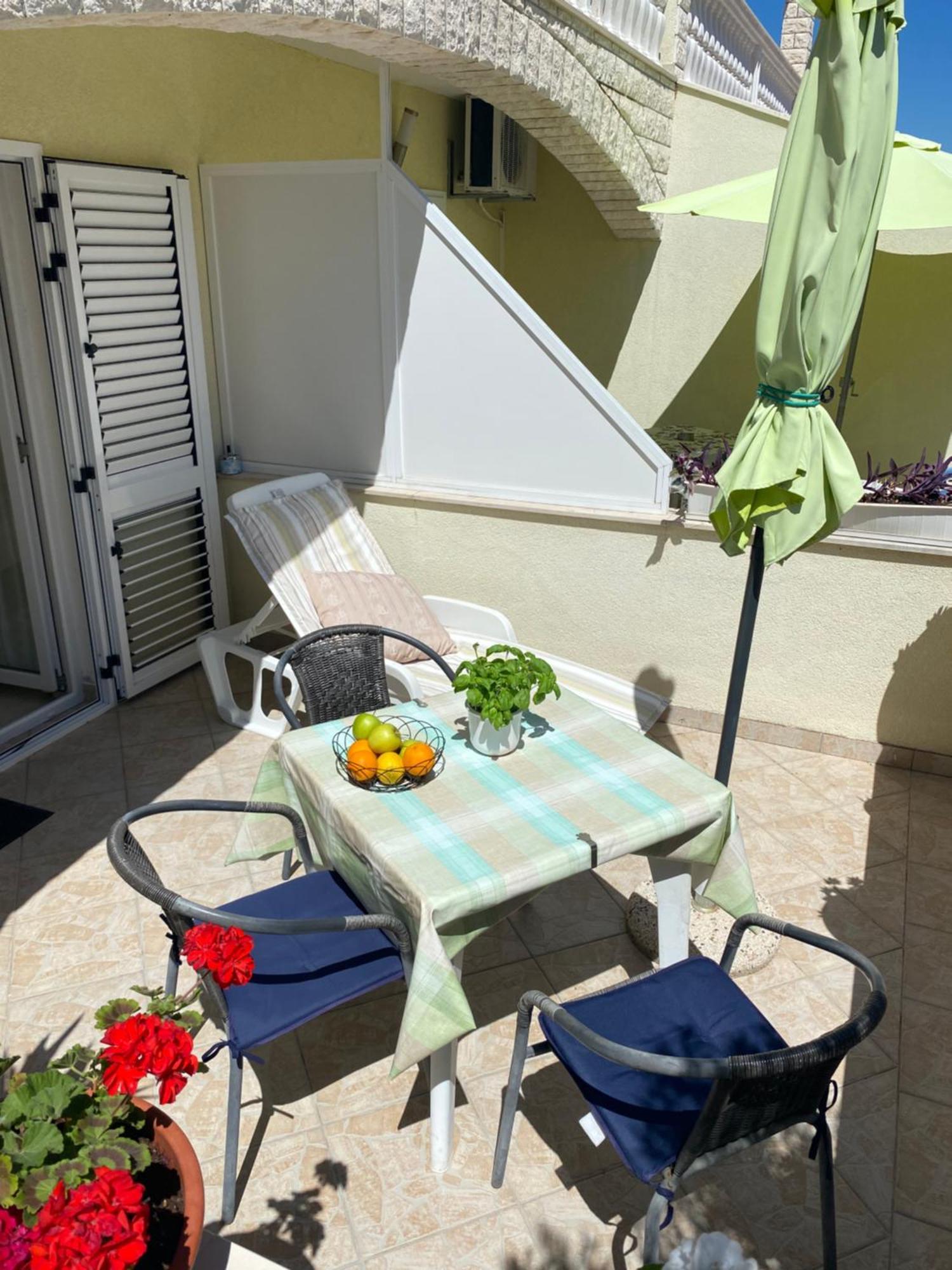 Domora Apartment *